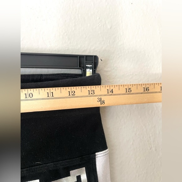 Victoria’s Secret PINK‎ Black White Silver Logo Dog Flat Yoga Leggings Size M - Picture 8 of 8